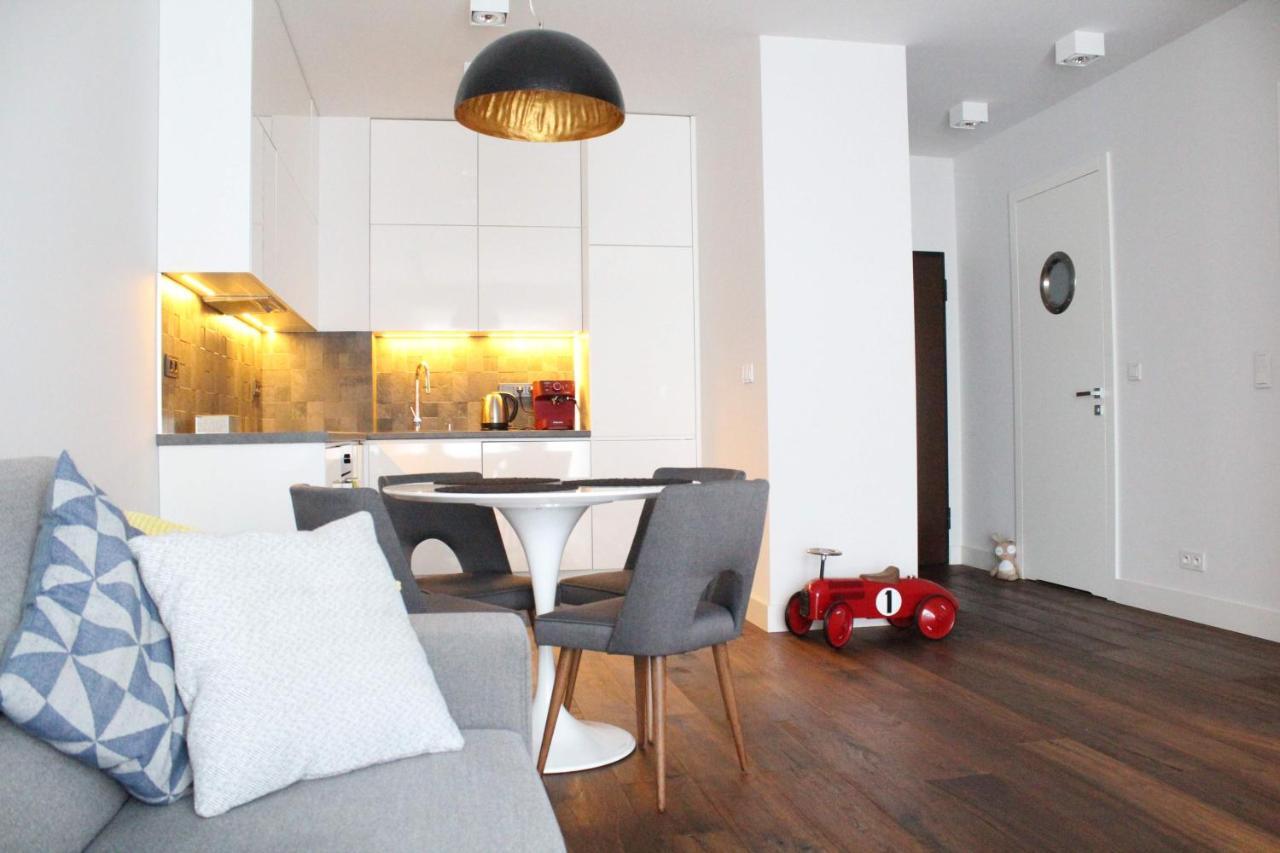 ורשה Apartament Wilanow Klimczaka מראה חיצוני תמונה